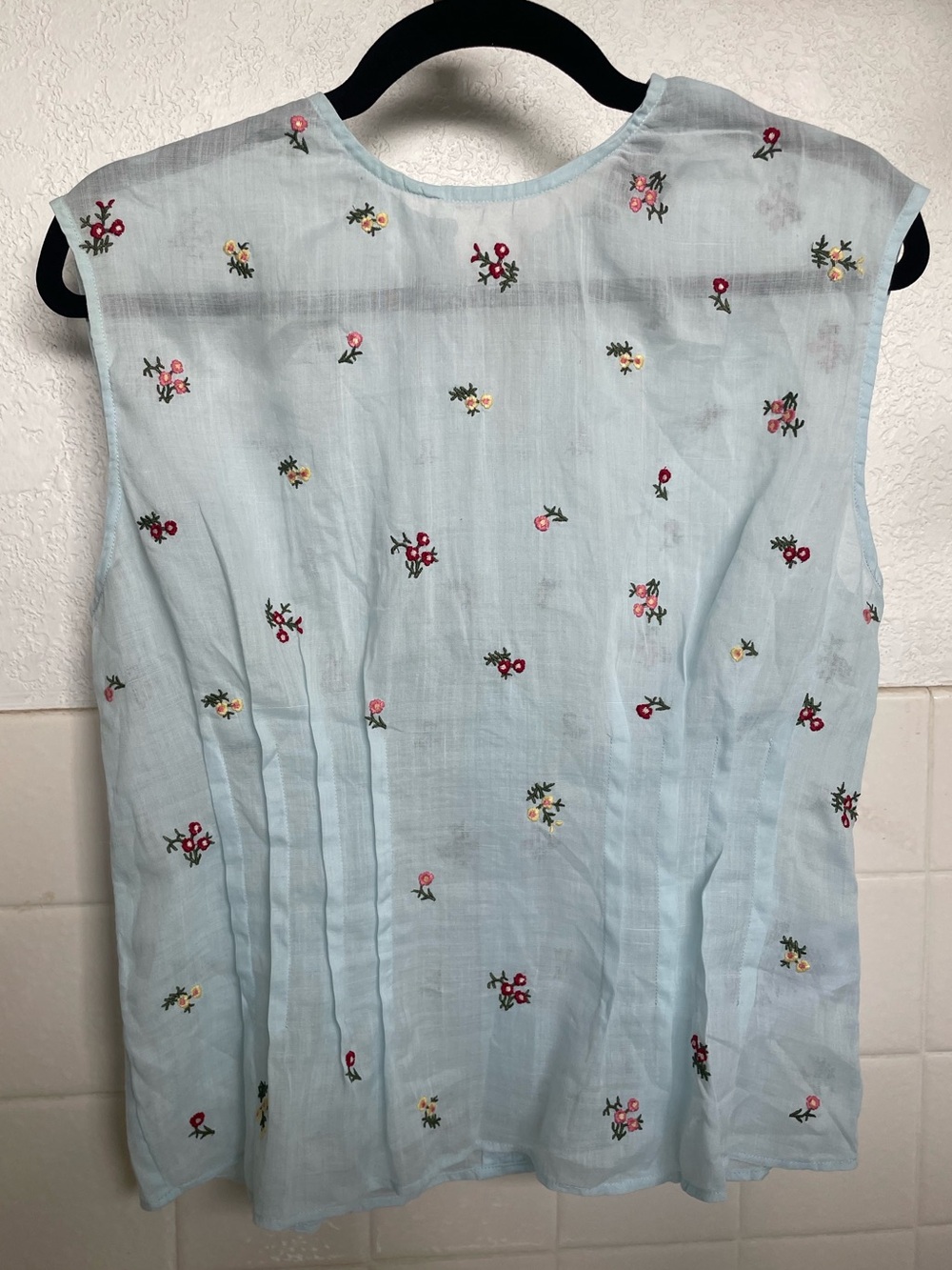 J. Crew Pintuck shell top in ramie with embroidered florals - Picture 2 of 6